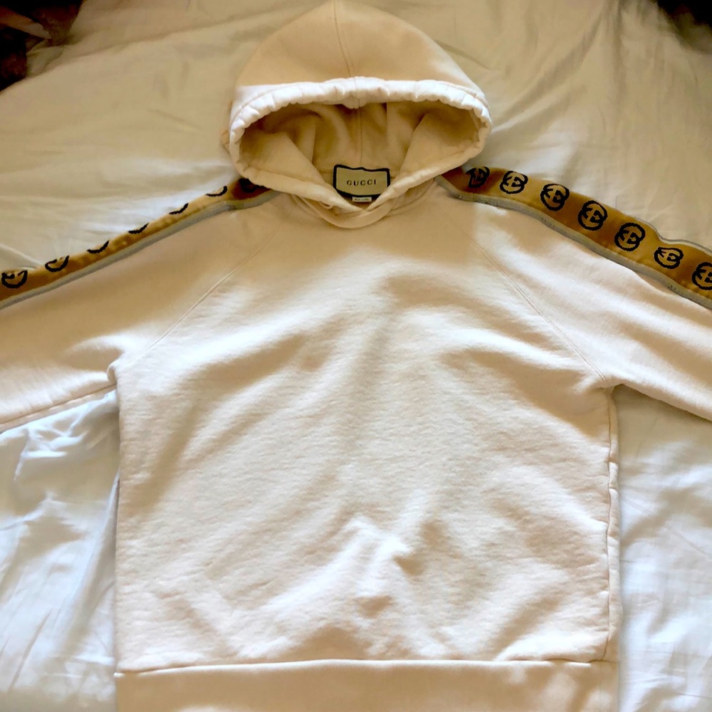 Gucci Hoodie size S, two years old, barely worn, original price 1600, unisex